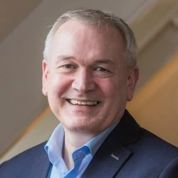 Frits van Manen, Senior vermogensbegeleider Frits van Manen